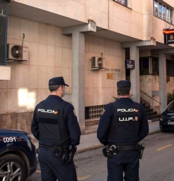 Detenido en Linares por conducir sin carné y llevar 75 gramos de [...]