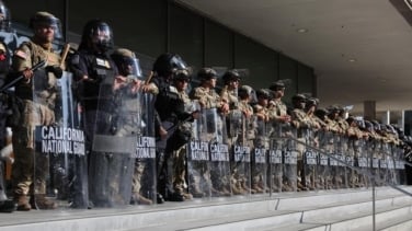 Los Ángeles impone un toque de queda nocturno para controlar la violencia de las protestas