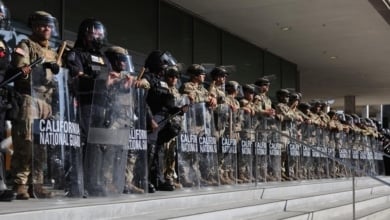 Los Ángeles impone un toque de queda nocturno para controlar la violencia de las protestas