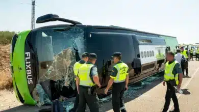 Nueve heridos, incluido un menor, al volcar un autobús en Fuentes de Oñoro