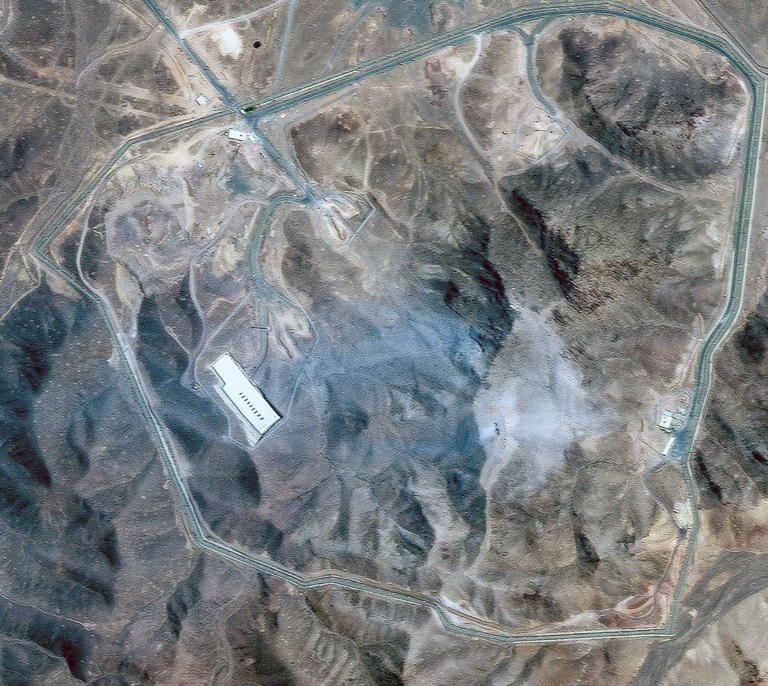 Los daños provocados por el ataque de EEUU sobre la instalación nuclear de Fordow, en imágenes por satélite