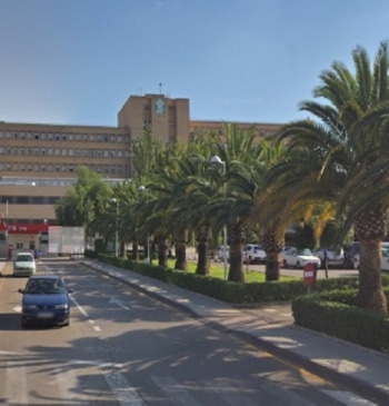 La Policía investiga la caída de una mujer desde un cuarto piso [...]