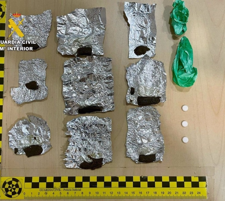 Detenido un joven en Navalmoral tras huir a pie con hachís y Rivotril