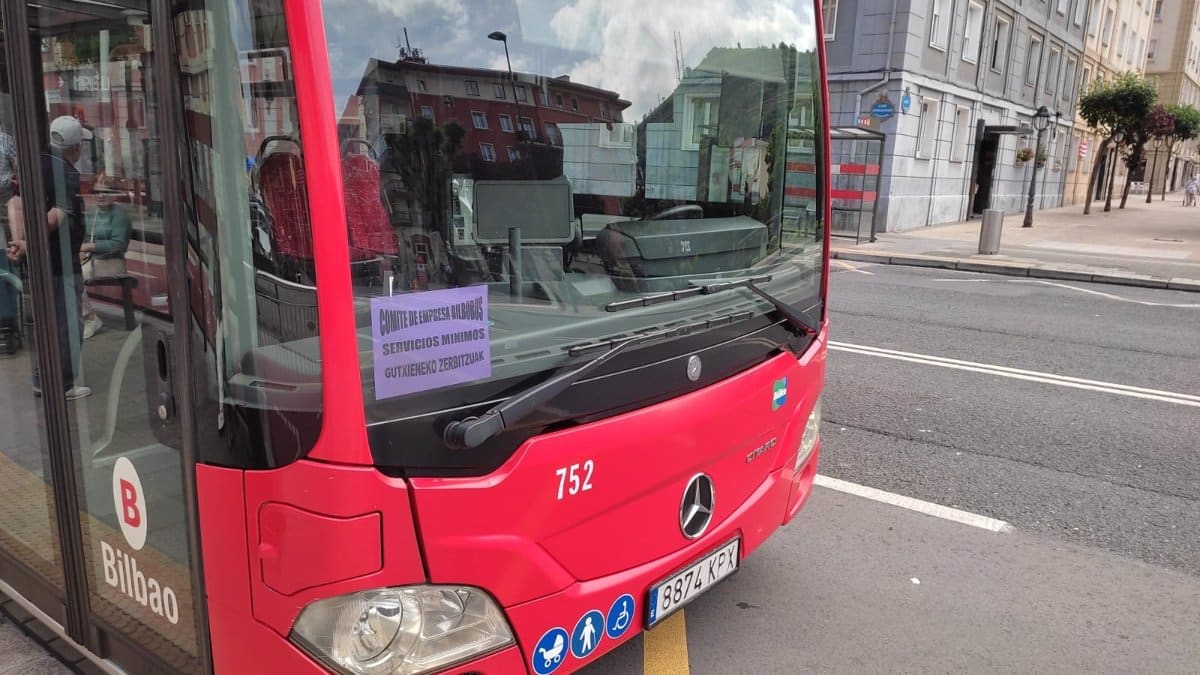 OCU urge a mantener ayudas al transporte público desde el 1 de julio para evitar más coches privados