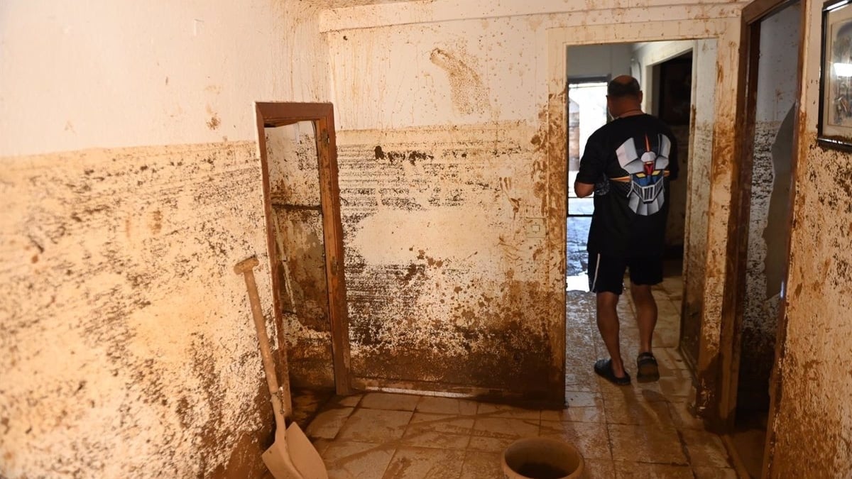 Vecinos de Azuara (Zaragoza) evalúan daños tras la tormenta: "No se salvó nada"