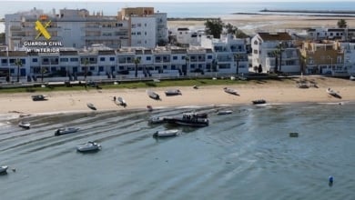 Operativo antidroga en Isla Cristina: registros domiciliarios y varias detenciones