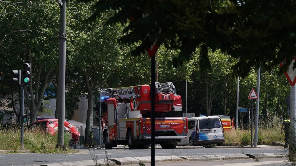 Controlado incendio en la fábrica de LEA en Vitoria-Gasteiz después de seis horas