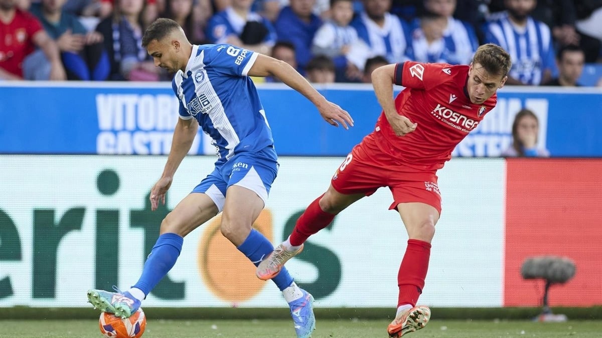 El Alavés ficha al centrocampista navarro Pablo Ibañez por cinco años