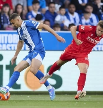 El Alavés ficha al centrocampista navarro Pablo Ibañez por cinco años