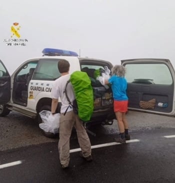 Rescatados una peregrina estadounidense y sus tres hijos, tras verse sorprendidos por [...]