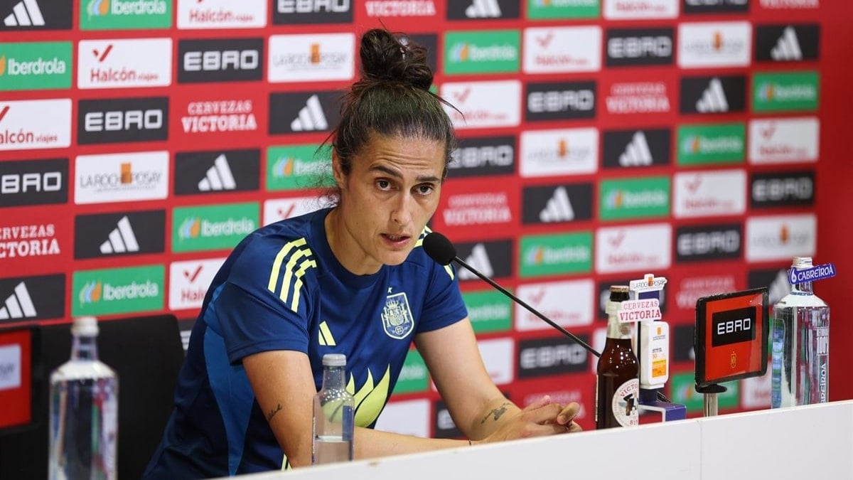 Montse Tomé confía en la fuerza mental de España para afrontar la Eurocopa, destacando la ambición y concentración del equipo ante el reto europeo
