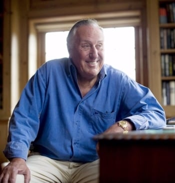Muere el escritor británico Frederick Forsyth, autor de novelas como 'Chacal'
