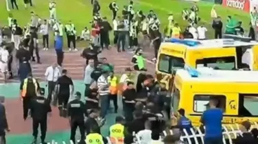 Tres muertos y 70 heridos tras incidente en estadio de fútbol en Argel
