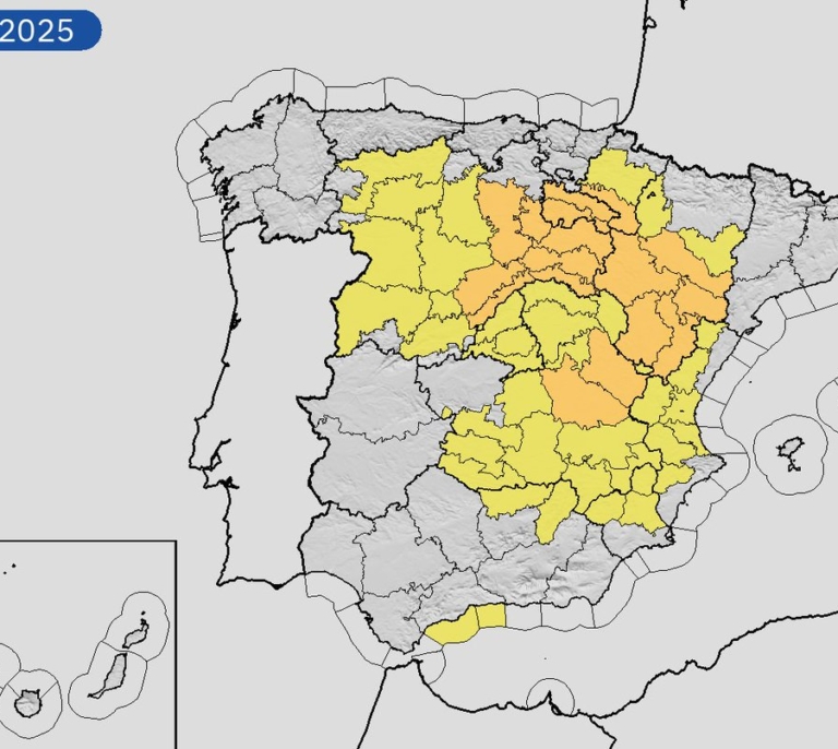 Avisos meteorológicos activos en España: tormentas, costeros y rissagas de nivel naranja