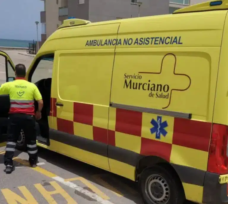Fallece un motorista de 70 años tras salirse de la carretera 715 en Moratalla (Murcia)