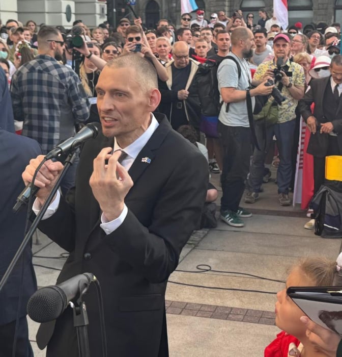 Serguei Tijanovski, el opositor que sobrevivió al gulag de Lukashenko, se inspira [...]
