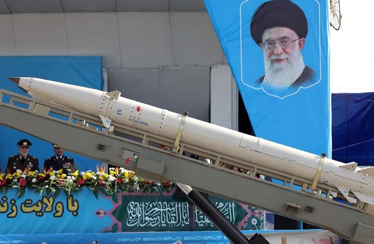 Irán amenaza con "ataques devastadores" contra EEUU tras advertir Trump con "desatar el infierno"