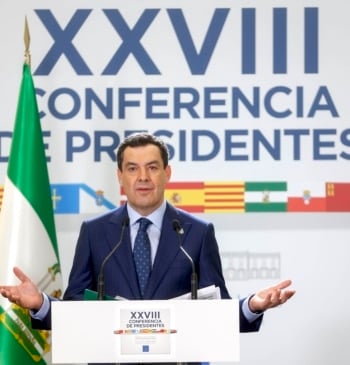 María Jesús Montero acusa a Moreno Bonilla de "vincular elecciones y violencia"