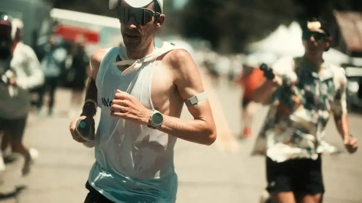 Kilian Jornet logra un gran tercer puesto en la exigente Western States 100