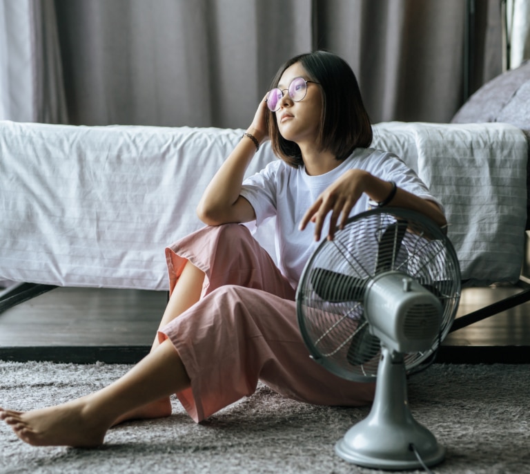 Precio de la luz hoy, 2 de junio de 2025: franja horaria y cuál es la hora más barata