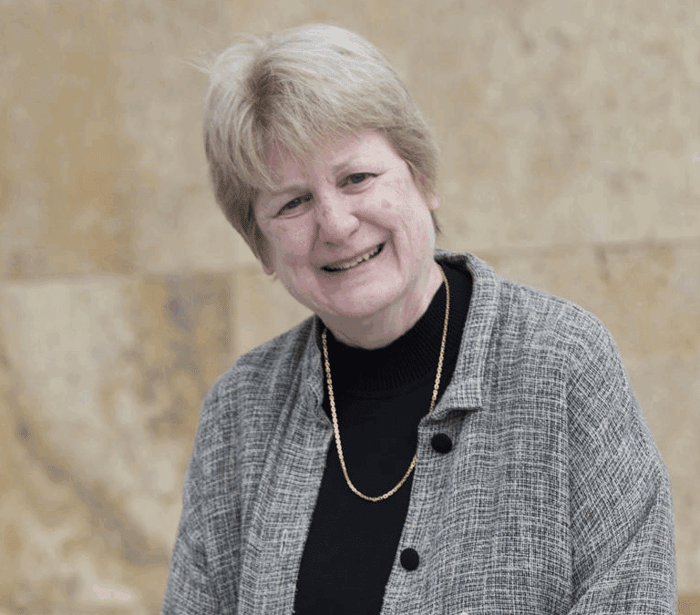 Mary-Claire King, la genetista que habló con los chimpancés, descifró el cáncer de mamá y ayudó a encontrar a nietos robados