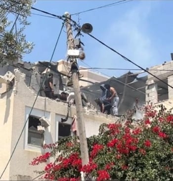 Al menos ocho muertos en un ataque de Israel contra una oficina [...]