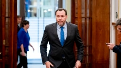 Puente llama "resentido" a Eduardo Madina por sus críticas al escándalo de Leire Díez