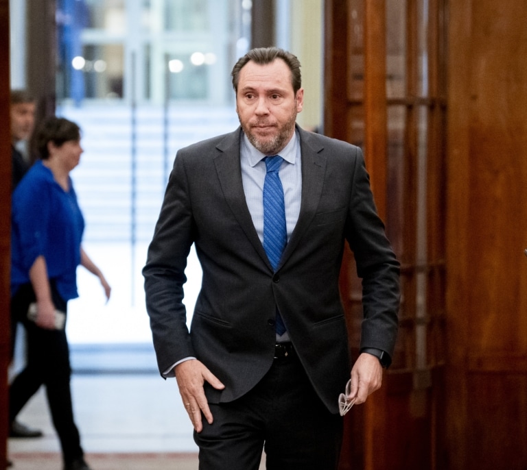 Puente llama "resentido" a Eduardo Madina por sus críticas al escándalo de Leire Díez