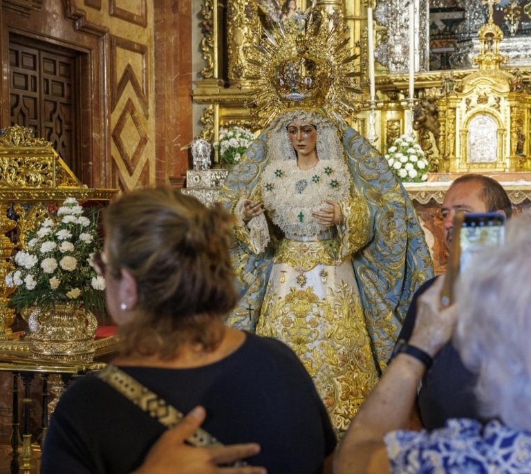 La mirada perdida de la Macarena, el último cisma en Sevilla