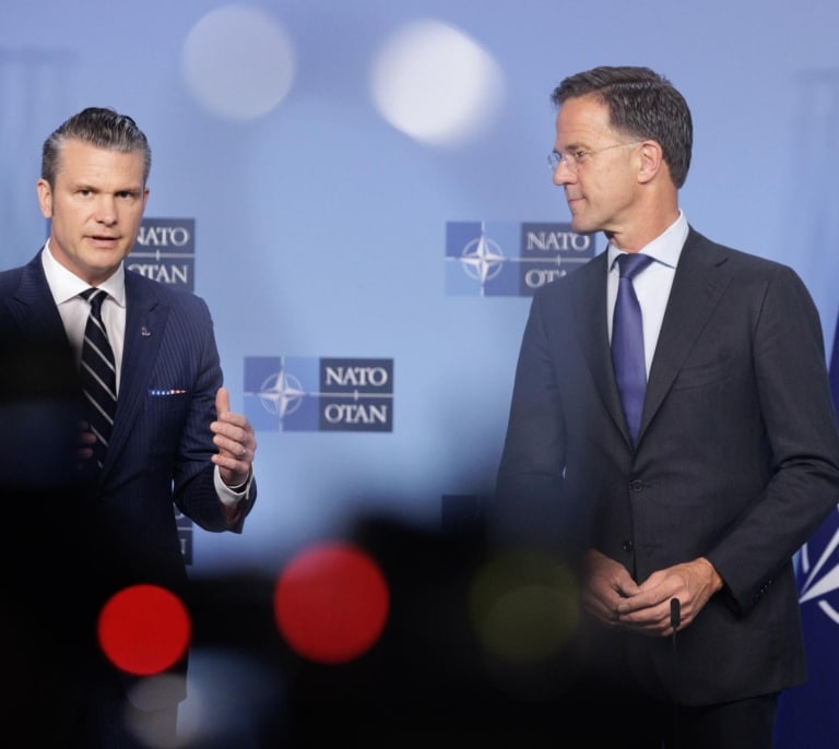Rutte: "Si no dedicamos un 5% a defensa, en cuatro años o aprendes ruso o te vas a Nueva Zelanda"