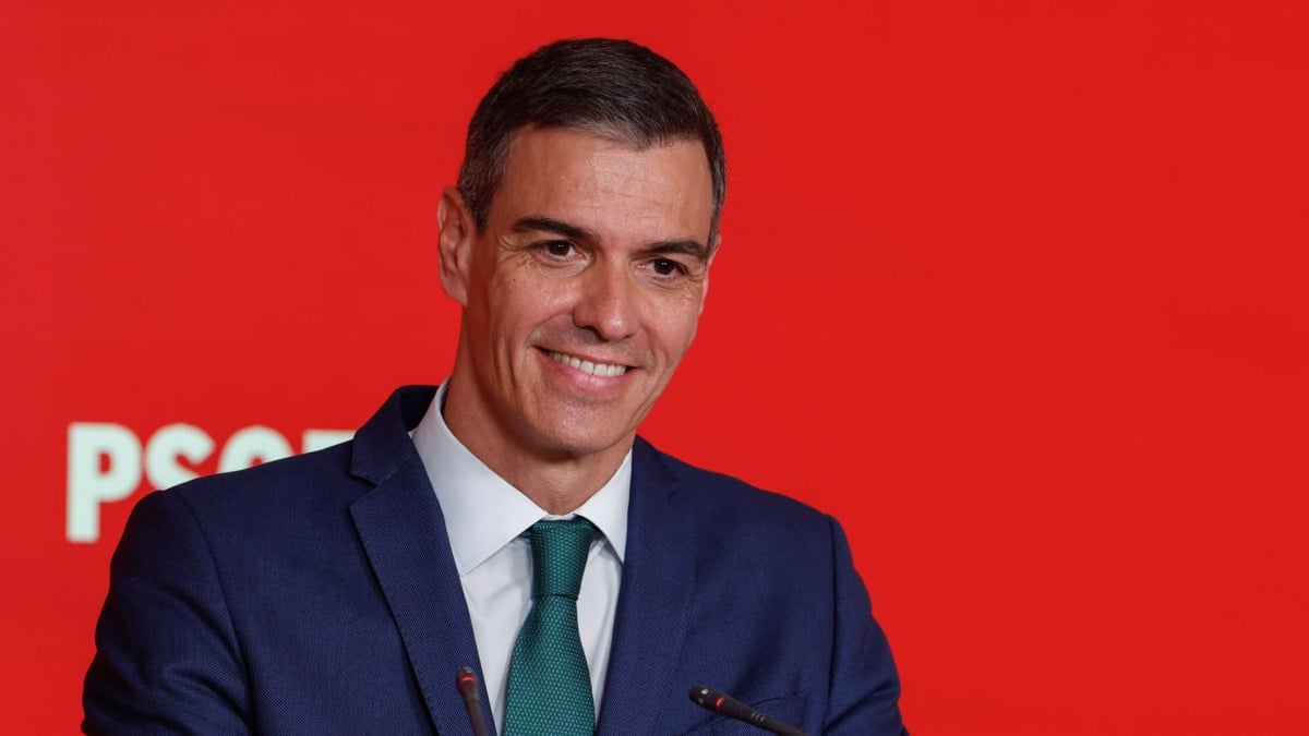 El presidente del Gobierno y líder del PSOE, Pedro Sánchez en rueda de prensa tras la primera reunión de la Ejecutiva de este partido después de la salida de Santos Cerdán
