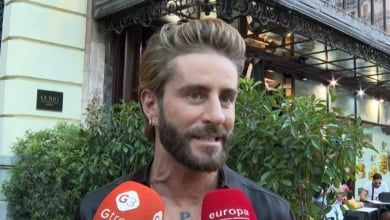 Pelayo Díaz celebra su 39º cumpleaños  rodeado de sus compañeros de 'Supervivientes'