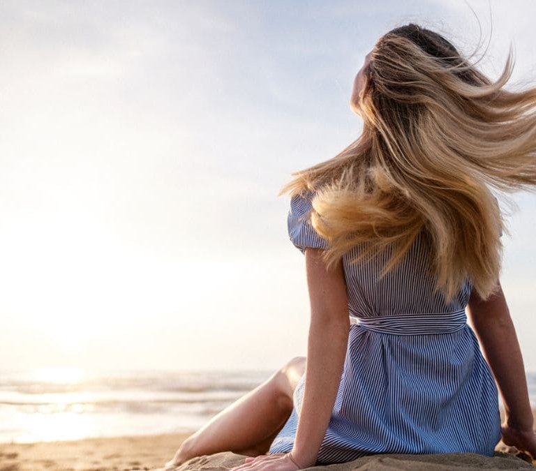 Cómo cuidar tu pelo en verano con el calor y la humedad