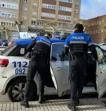 Hallado inconsciente en Burgos tras dañar un local y sangrar por las [...]