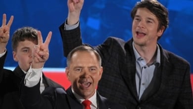 Polonia, pendiente de un recuento de infarto para conocer a su nuevo presidente