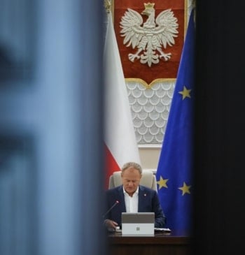 El primer ministro polaco afronta una moción de confianza en el momento [...]