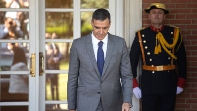 Sánchez en Babel (y Ayuso con el pinganillo)