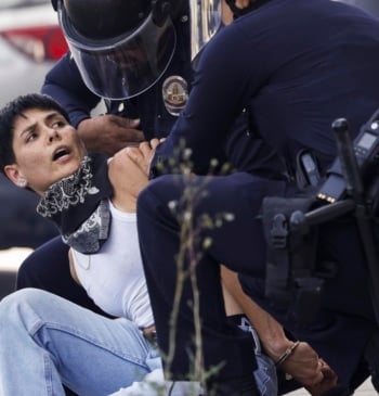 La embestida de Trump a Los Ángeles es su último intento de [...]
