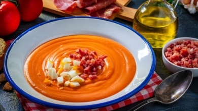 ¿Es bueno comer salmorejo a diario en verano?