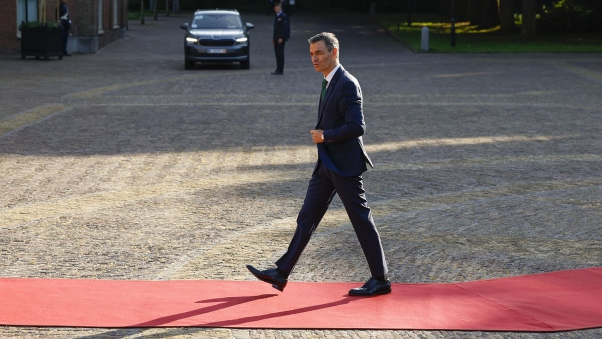 Pedro Sánchez, el martes su llegada a la cena ofrecida por los reyes de Holanda previa a la Cumbre de la OTAN.