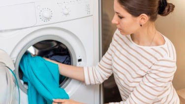 Precio de la luz hoy, 6 de junio de 2025: franja horaria y cuál es la hora más barata