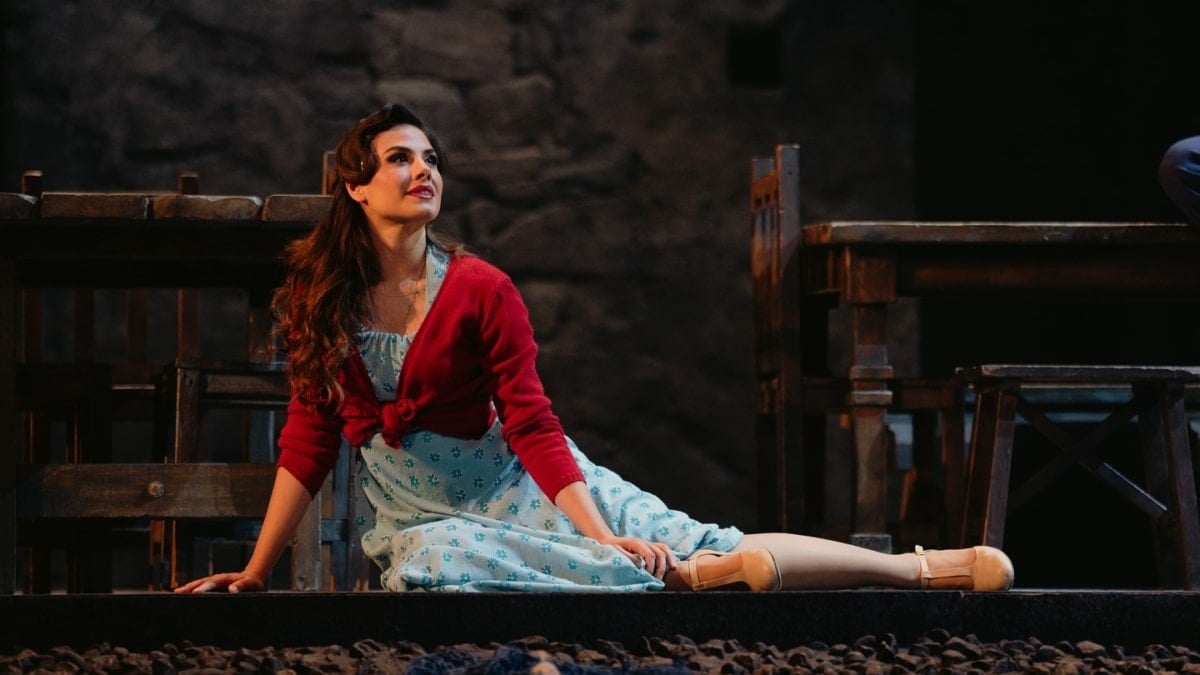 La soprano Serena Sáenz en 'La tabernera del puerto'.