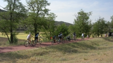 Patrimonio sobre ruedas: así impulsa la Comunidad de Madrid el cicloturismo en la región