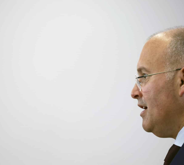 El PP cierra filas con Tellado al negar conversaciones con Koldo: "Es un bulo de Alvise"
