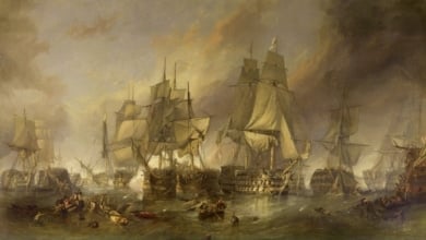 La bandera que sobrevivió a Trafalgar sale a subasta con metralla aún incrustada