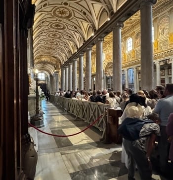 Los 18 pasos que separan la tumba del Papa Francisco de la [...]