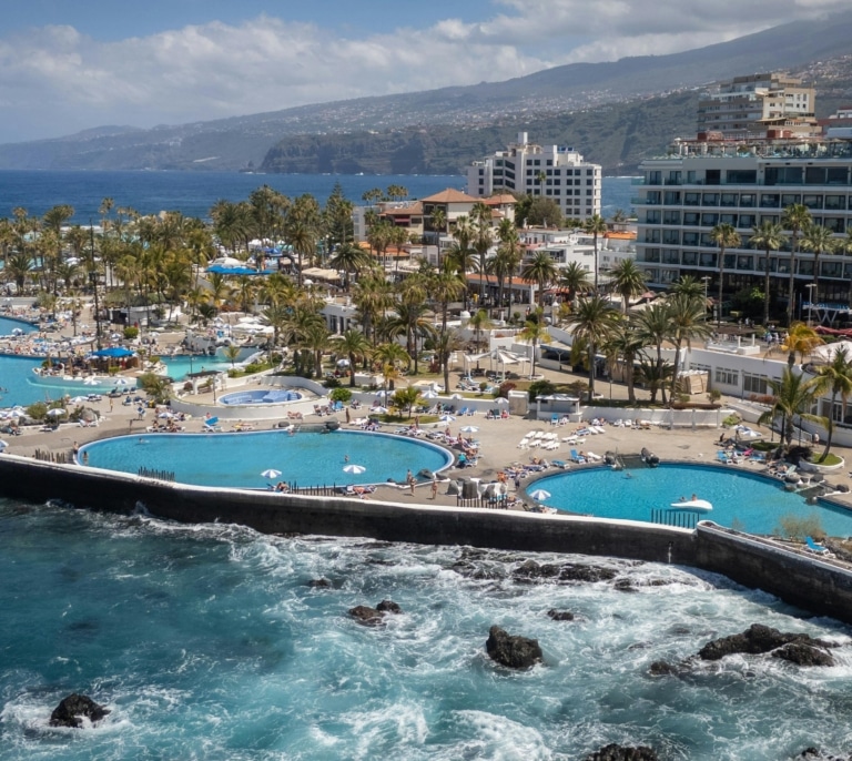 "Es una utopía que Canarias pueda vivir sin el turismo"
