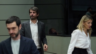 Sumar escenifica su crisis con Sánchez en el Congreso a la espera de una reunión que revise el pacto del Gobierno
