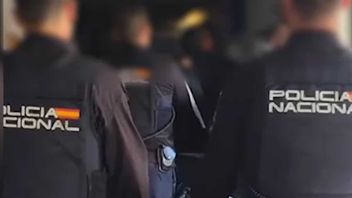 Investigan la muerte de una persona hallada calcinada en un descampado de Valencia