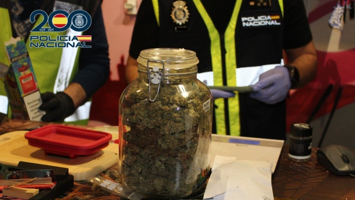 Desmantelan en Murcia una asociación que vendía drogas y alimentos con THC